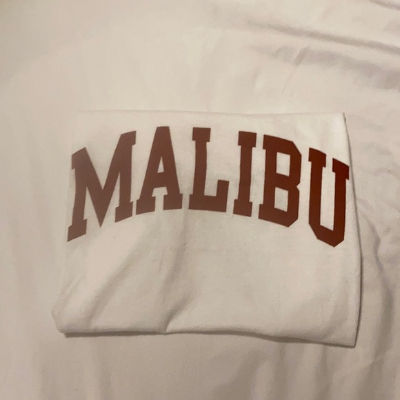 Malibu top - Picture 1 of 6